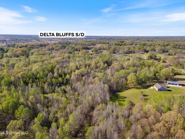 $200,000 | 4 Church Road, Walls, MS 38680