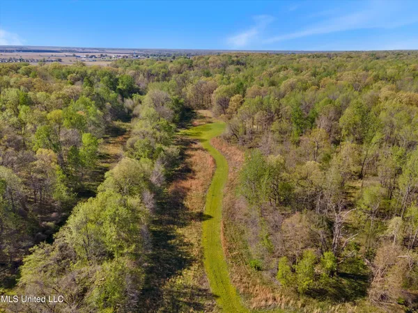 $200,000 | 4 Church Road, Walls, MS 38680