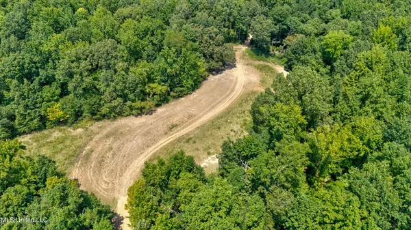 $200,000 | 4 Church Road, Walls, MS 38680