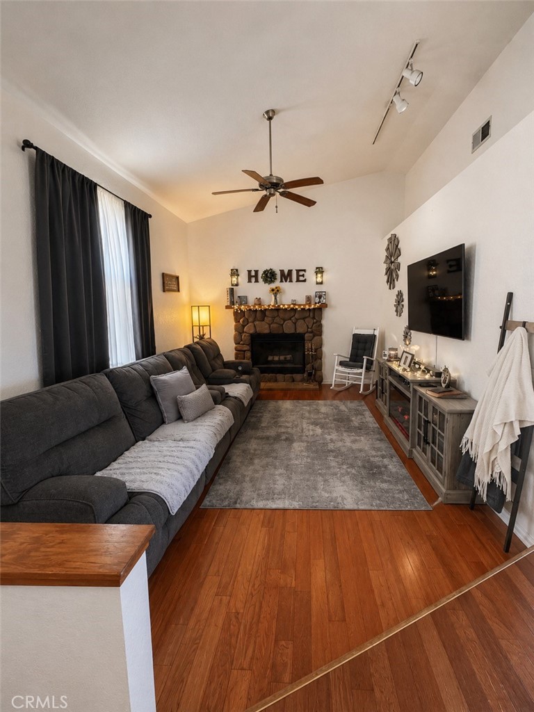 32842 Emerald Road Lucerne Valley, CA 92356 - Photo 12 of 24 Gallery Image 12