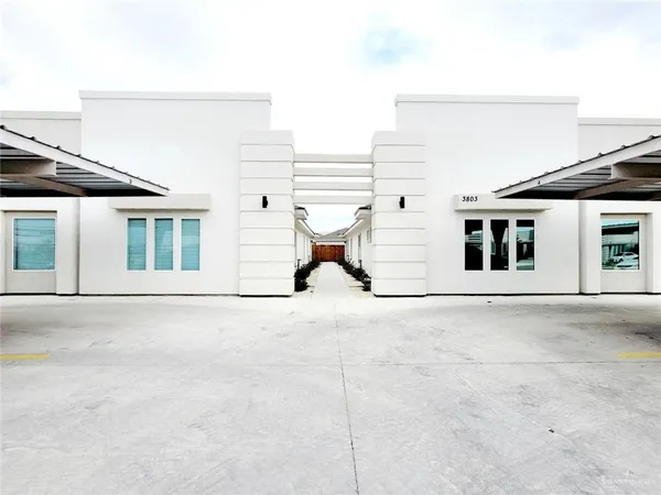 $1,100 | 3803 Las Vistas Lane, Unit 4, Weslaco, TX 78596