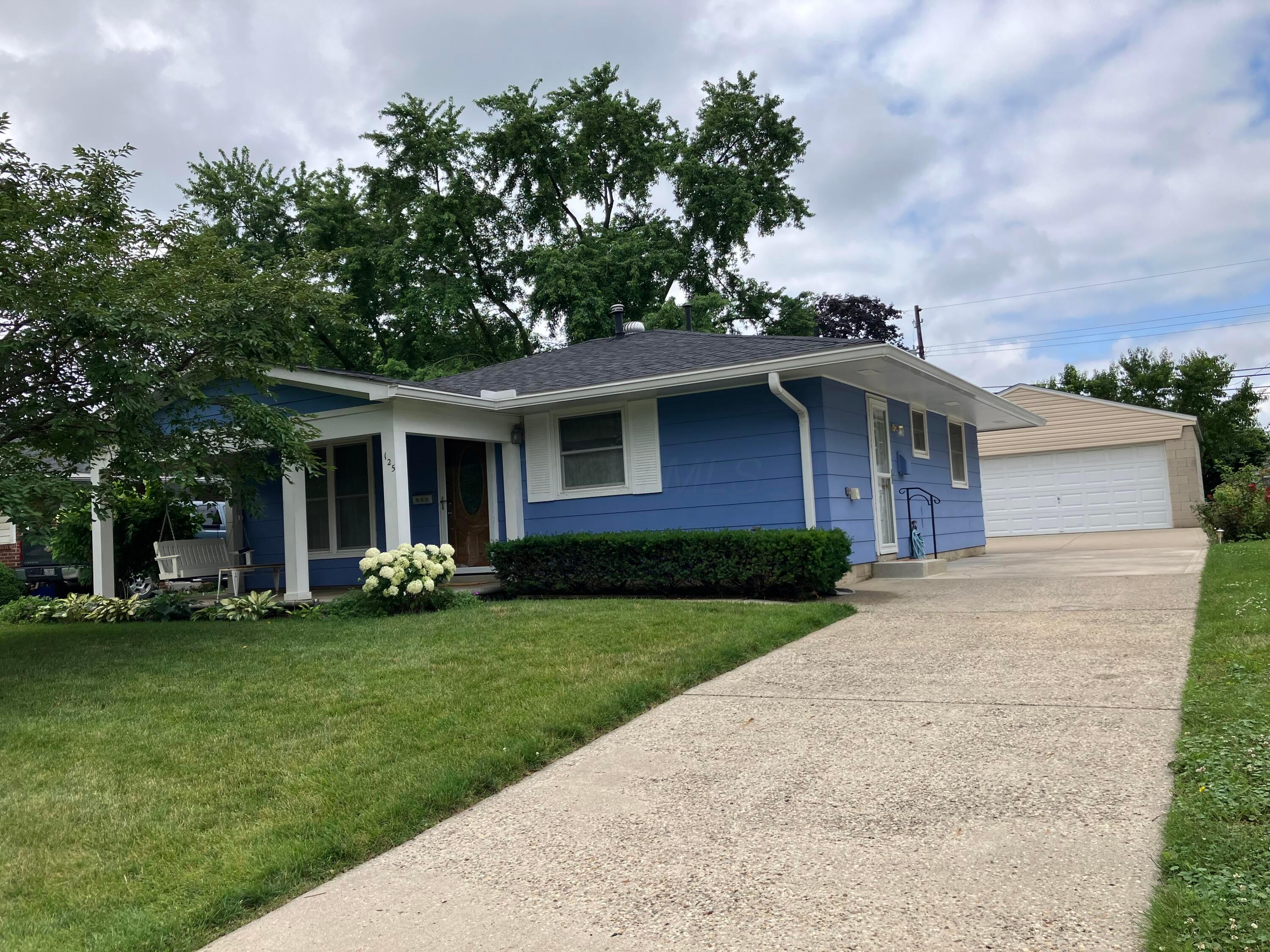 125 Schryver Road Columbus, OH 43207 - Photo 1 of 26 IMG_3644