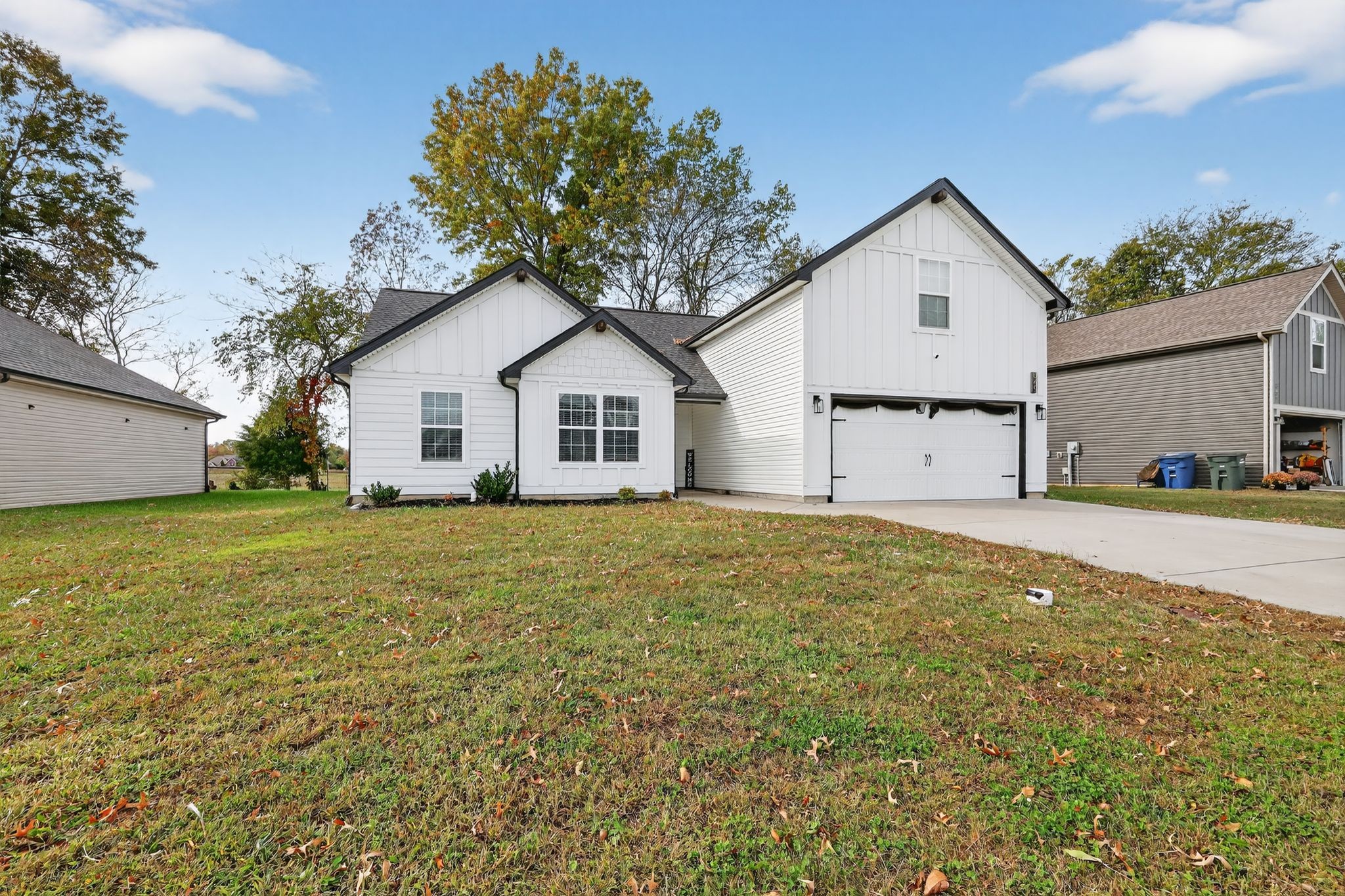 349 Fieldstone Lane Springfield, TN 37172 - Photo 3 of 40 a front view of house with yard and trees in the background