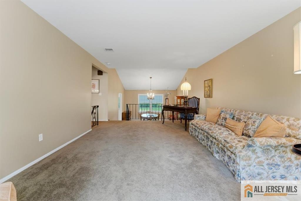 46 Lynnwood Road Edison, NJ 08820 - Photo 15 of 61