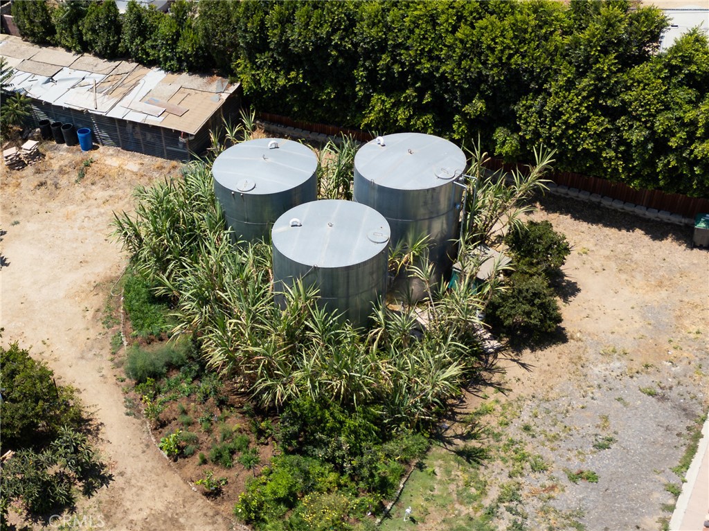 12605 Kagel Canyon Road Sylmar, CA 91342 - Photo 61 of 61 a view of a backyard of a house
