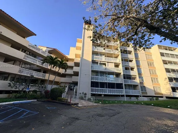 $1,850 | 7051 Environ Boulevard, Unit 632, Lauderhill, FL 33319