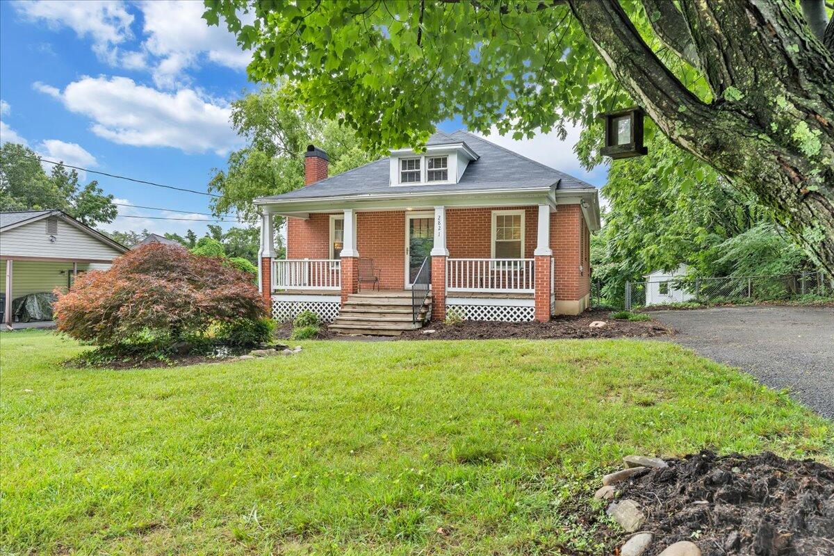 2821 McVitty Road Roanoke, VA 24018 - Photo 1 of 40 01-MIB05275