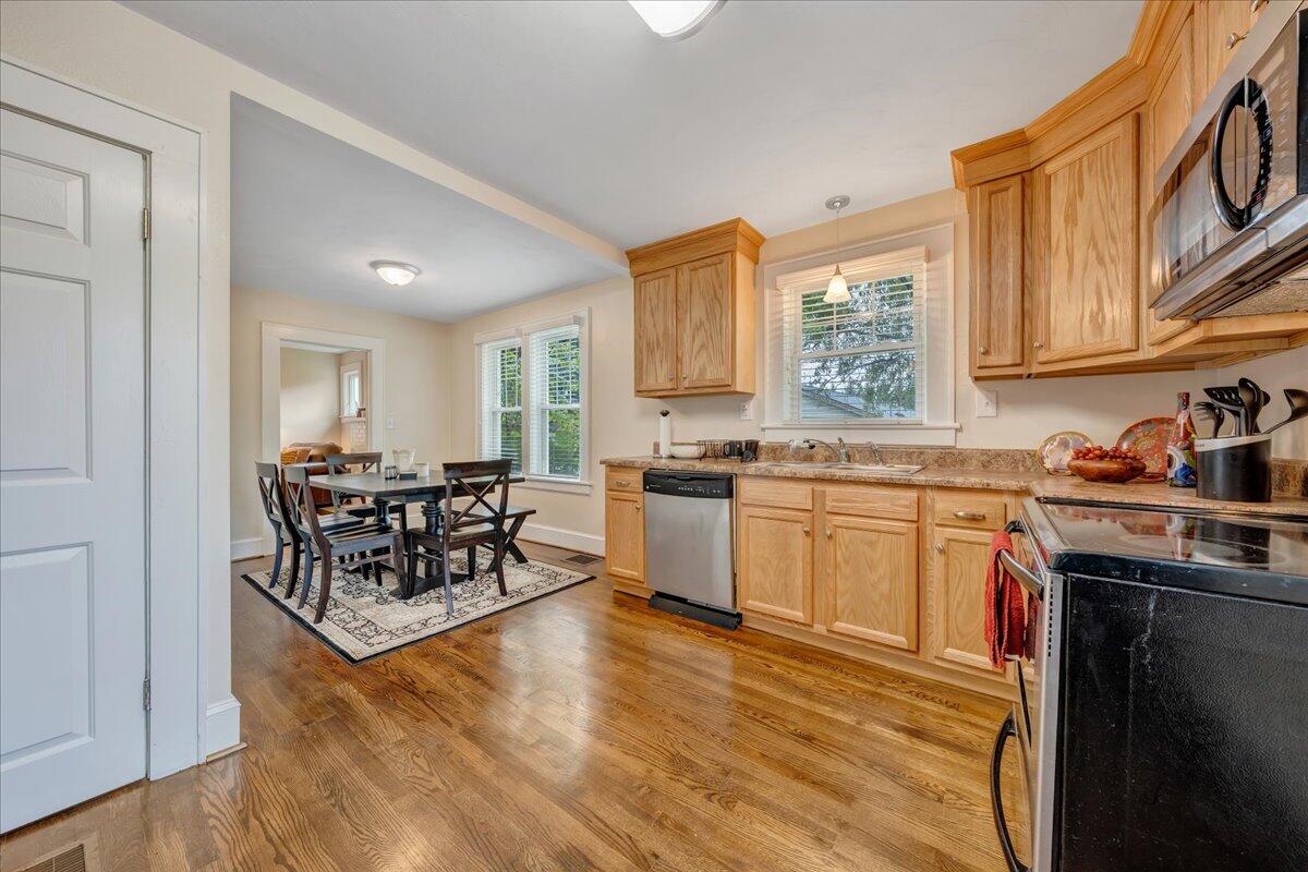 2821 McVitty Road Roanoke, VA 24018 - Photo 13 of 40 14-MIB05236