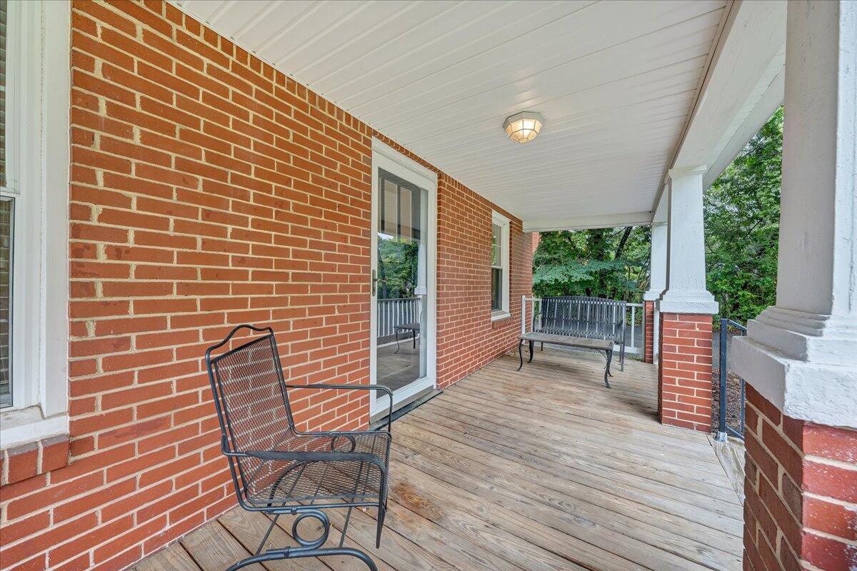 2821 McVitty Road Roanoke, VA 24018 - Photo 23 of 40 24-MIB05266