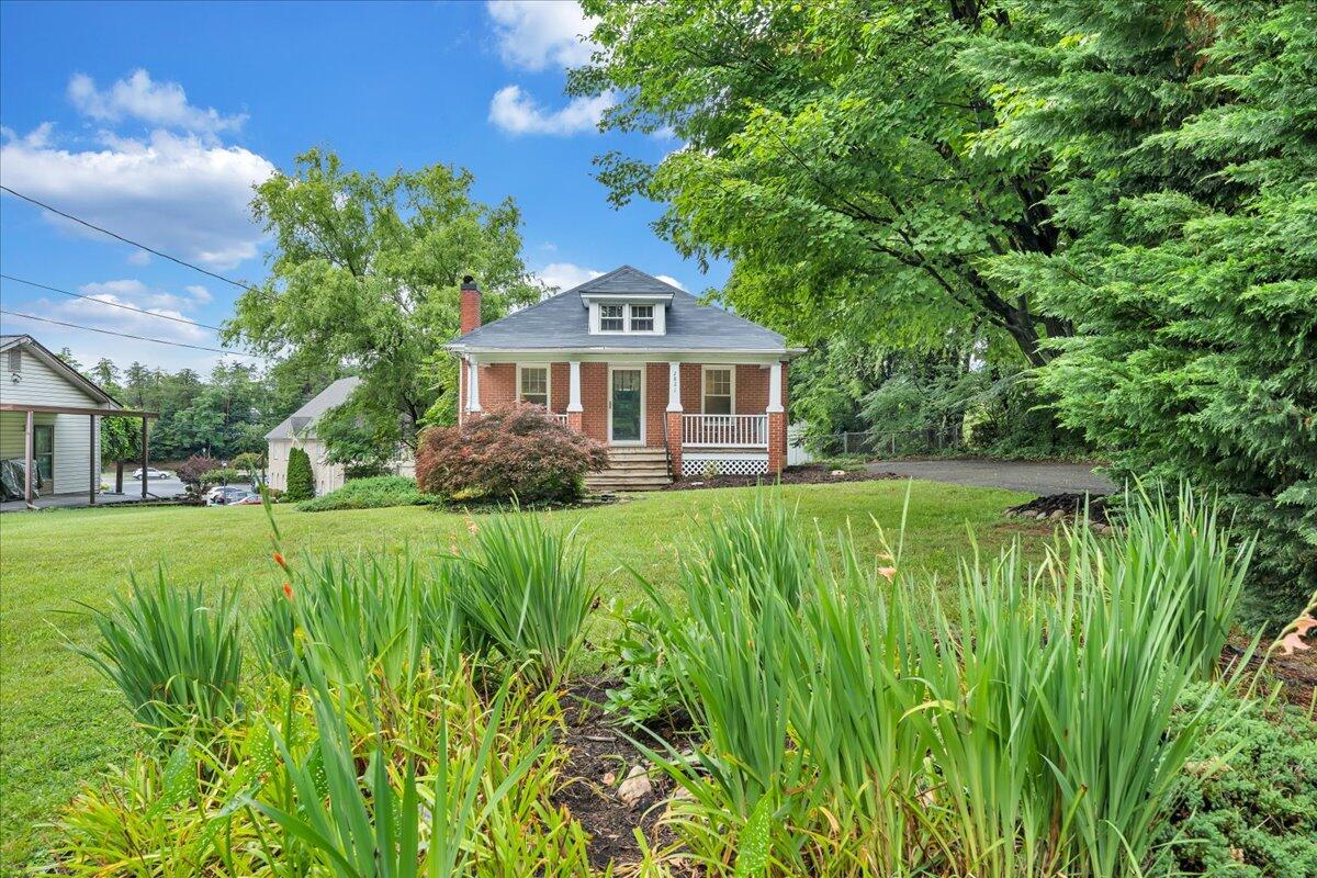 2821 McVitty Road Roanoke, VA 24018 - Photo 26 of 40 27-MIB05278