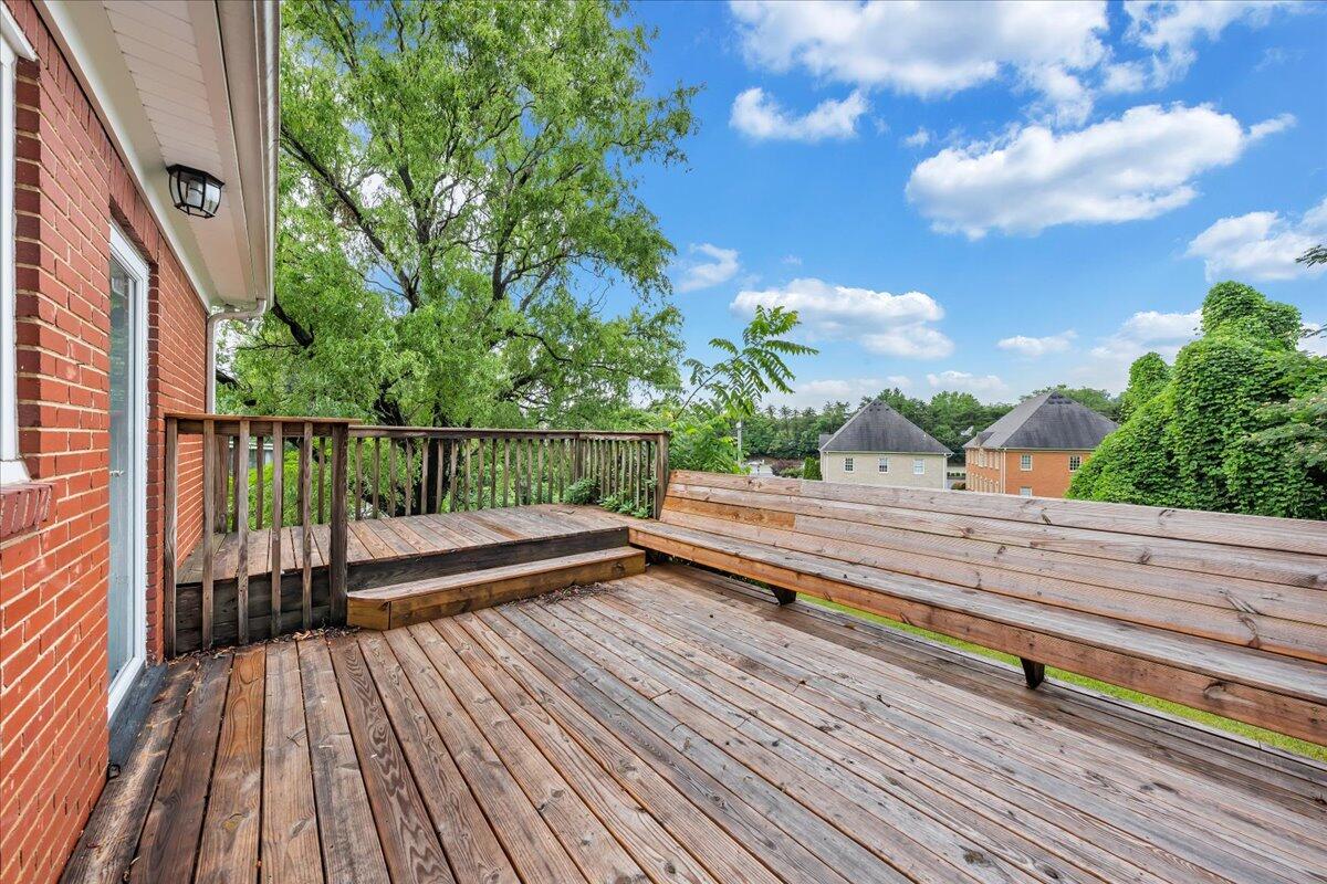 2821 McVitty Road Roanoke, VA 24018 - Photo 30 of 40 31-MIB05290