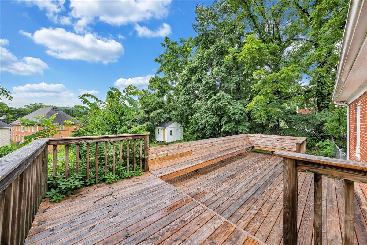 2821 McVitty Road Roanoke, VA 24018 - Photo 32 of 40 33-MIB05296