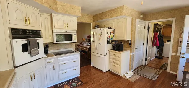 $310,000 | 5 Forest Court, Chester, IL 62233