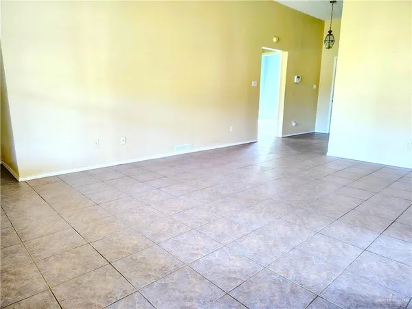 $1,500 | 3412 Martin Avenue, McAllen, TX 78504