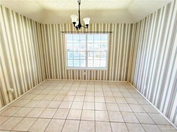 $1,500 | 3412 Martin Avenue, McAllen, TX 78504