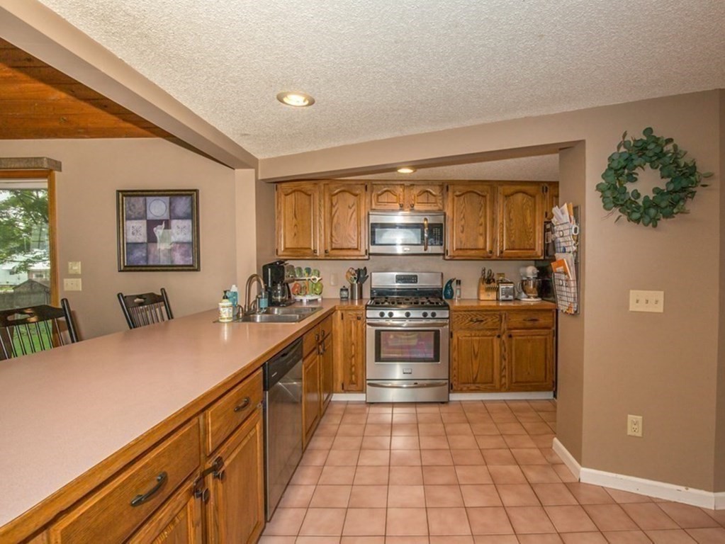 24 Birchwood Road Southwick, MA 01077 - Photo 6 of 32 Gallery Image 6