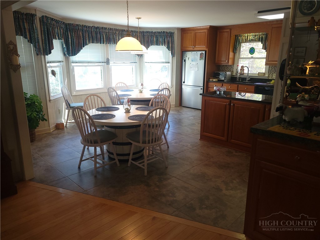 488 Meadow View Road Glade Valley, NC 28627 - Photo 7 of 32 Gallery Image 7
