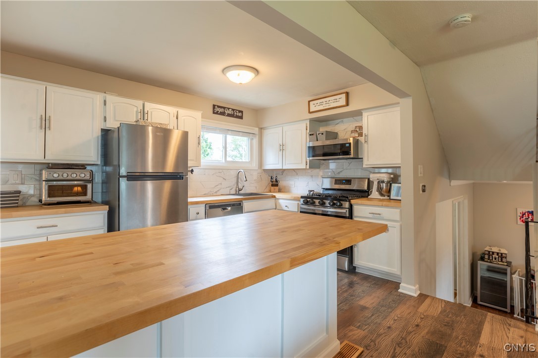 19 Cardinal Path Liverpool, NY 13090 - Photo 22 of 48 Gallery Image 22
