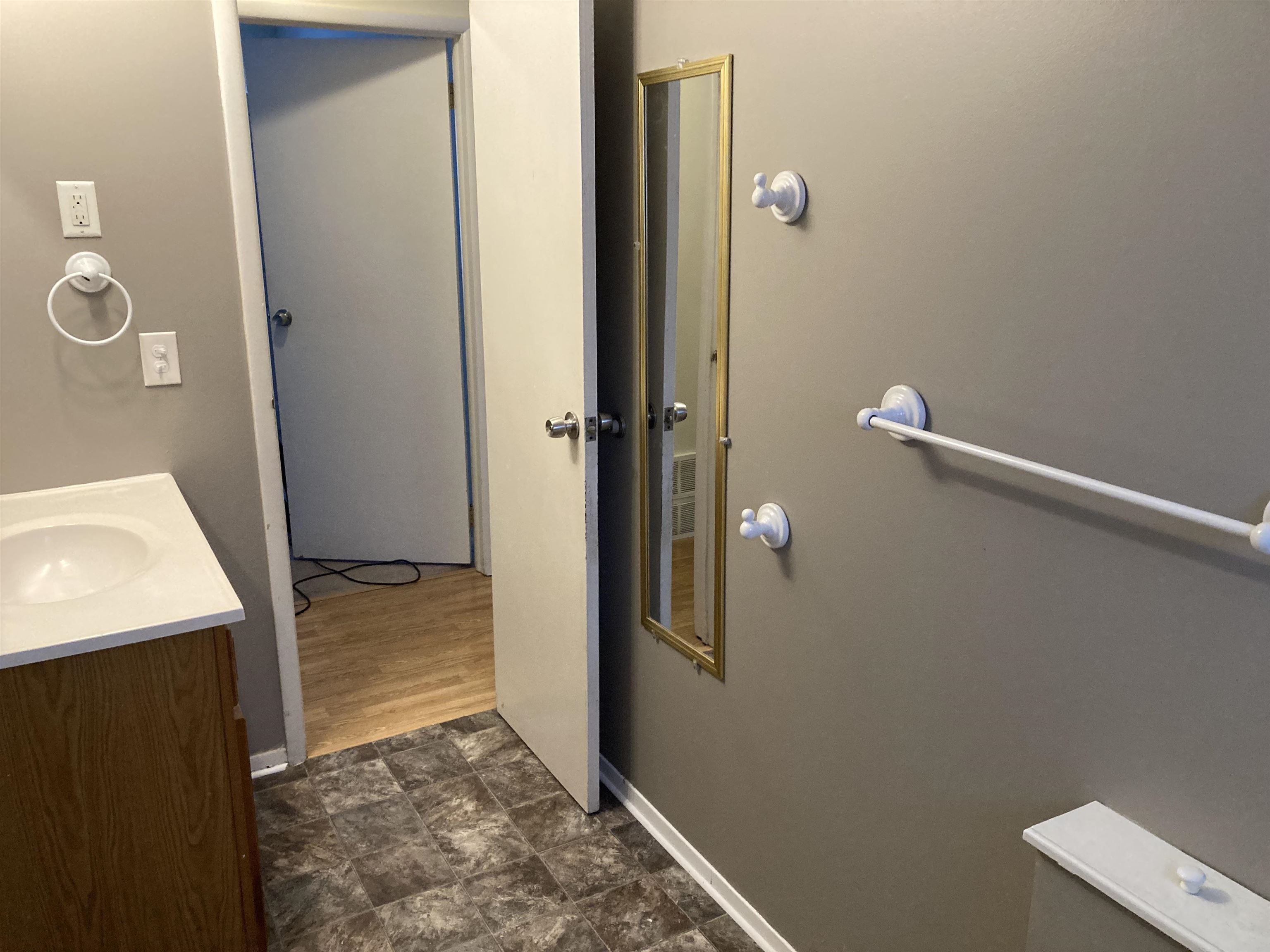 3308 Kilberry Road Lansing, MI 48911 - Photo 16 of 47 50165299-72f40358-827a-4109-ad06-e5306a0cdc1e.JPG