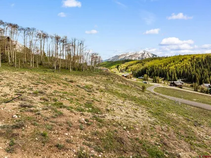 $450,000 | 286 Meadow Drive, Crested Butte, CO 81224