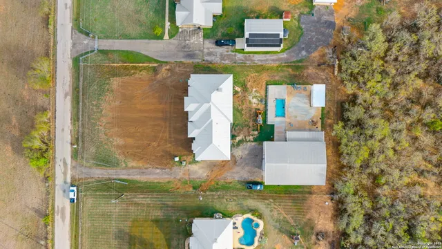 $995,000 | 731 County Road 356, Adkins, TX 78101