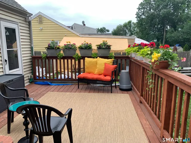 $2,800 | 58 Annawon Avenue, West Haven, CT 06516