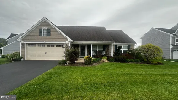 $423,900 | 25 October Glory Trail, Ephrata, PA 17522