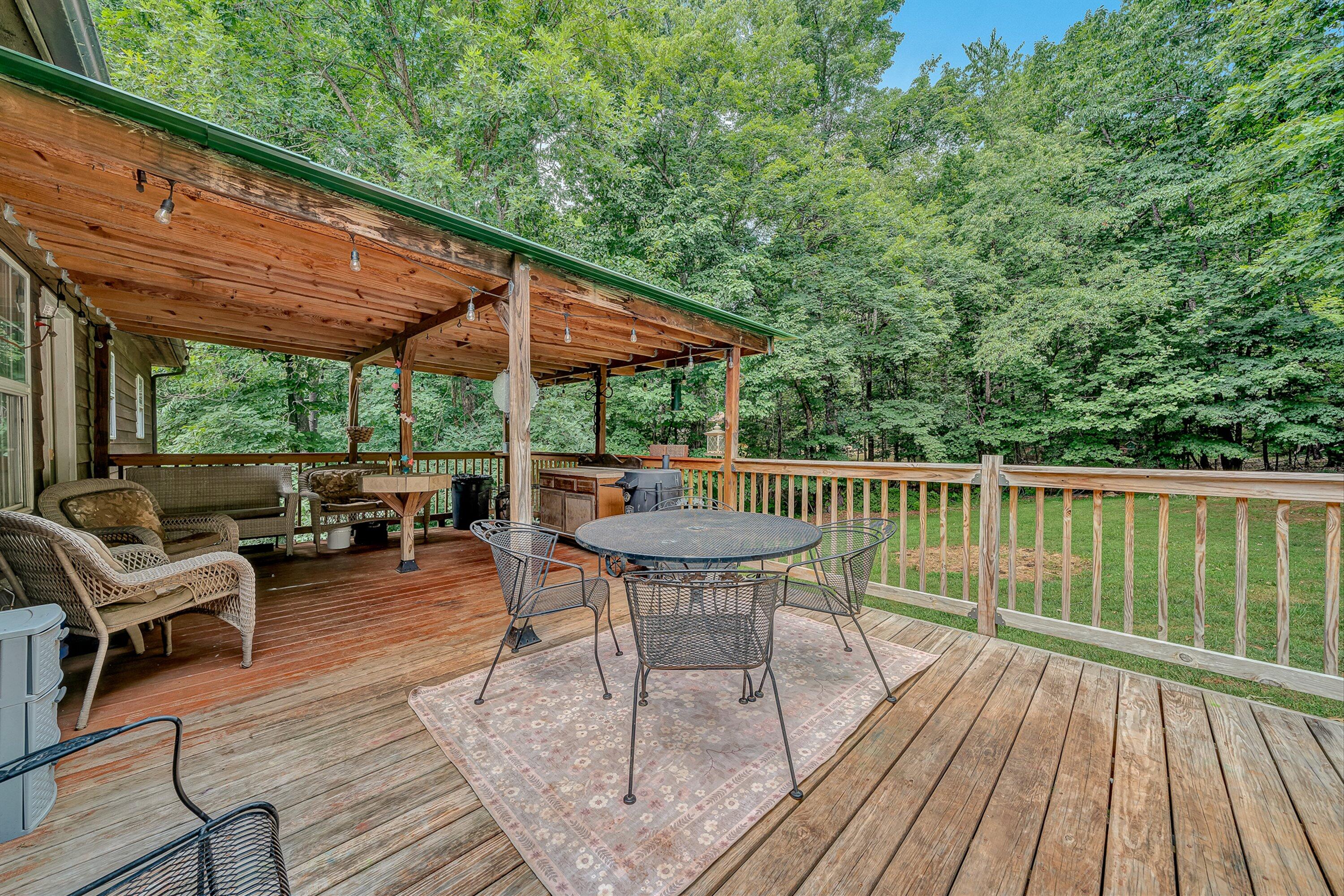 1145 Farmington Road Hardy, VA 24101 - Photo 11 of 32 26-VM-09405