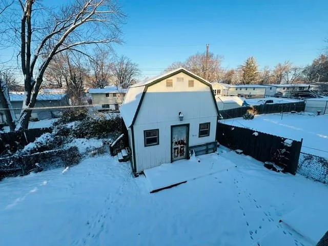 $139,900 | 318 North Cochise Drive, Independence, MO 64056