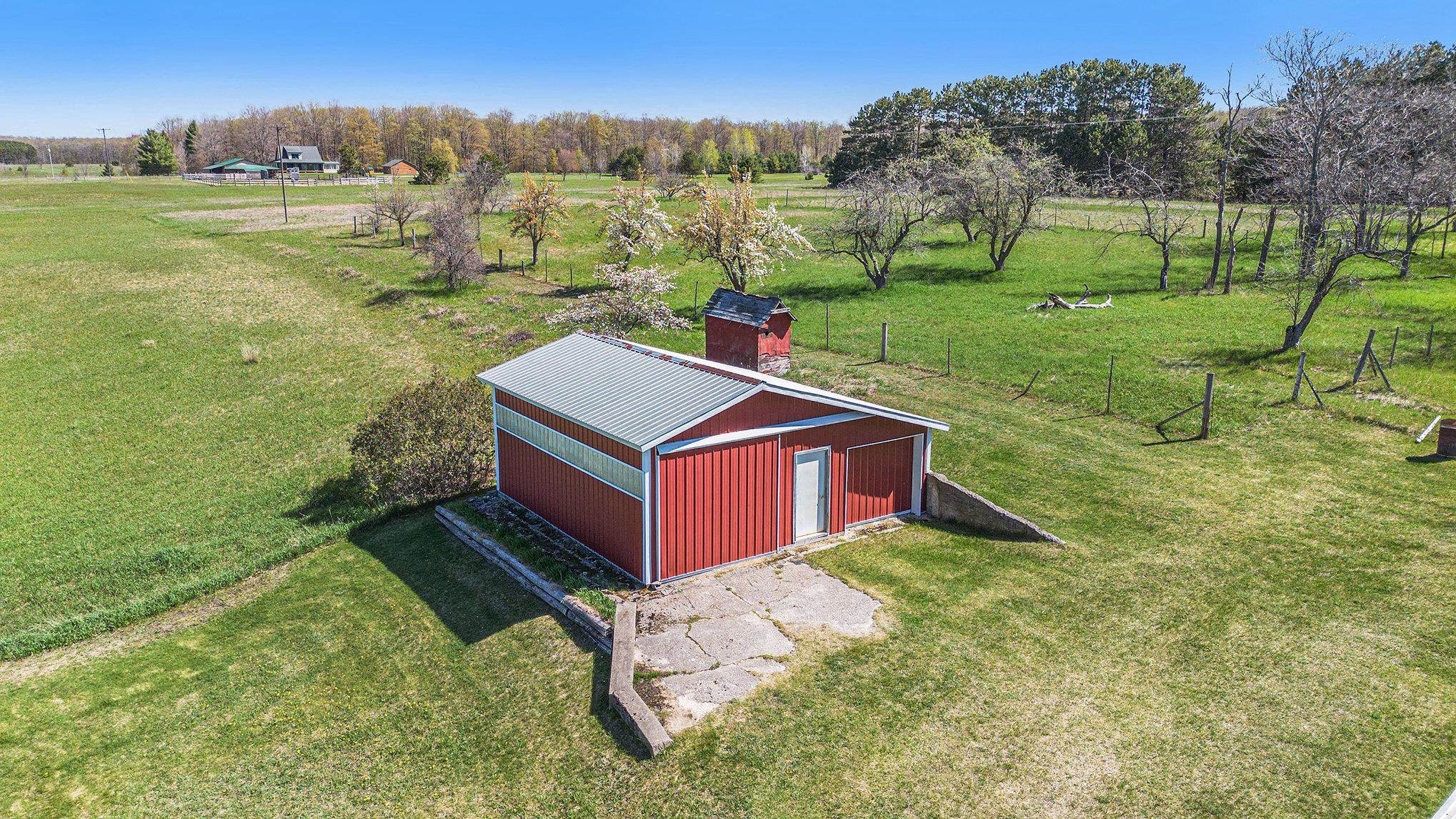 8400 North 7 Road Mesick, MI 49668 - Photo 39 of 54 1933758-243bfdbf-fe04-4a14-8968-647c2077087a.JPG