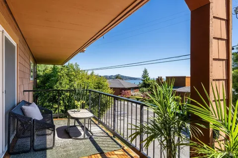 $1,295,000 | 70 Stanford Way, Sausalito, CA 94965