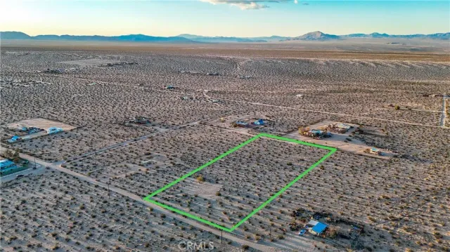 a view of an lake and mountain view