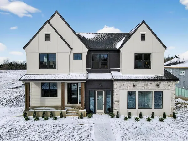 $1,183,181 | 20081 Globe Drive, Lakeville, MN 55044