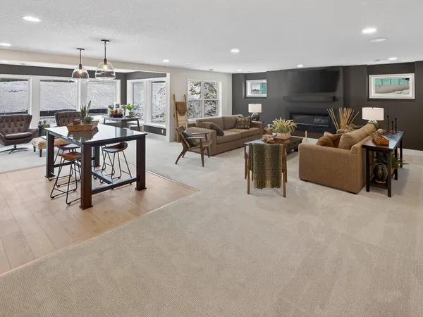 $1,183,181 | 20081 Globe Drive, Lakeville, MN 55044