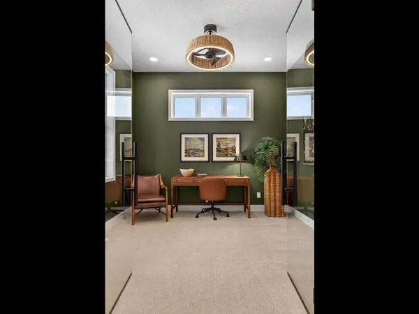$1,183,181 | 20081 Globe Drive, Lakeville, MN 55044