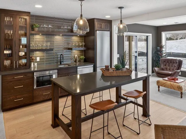 $1,183,181 | 20081 Globe Drive, Lakeville, MN 55044