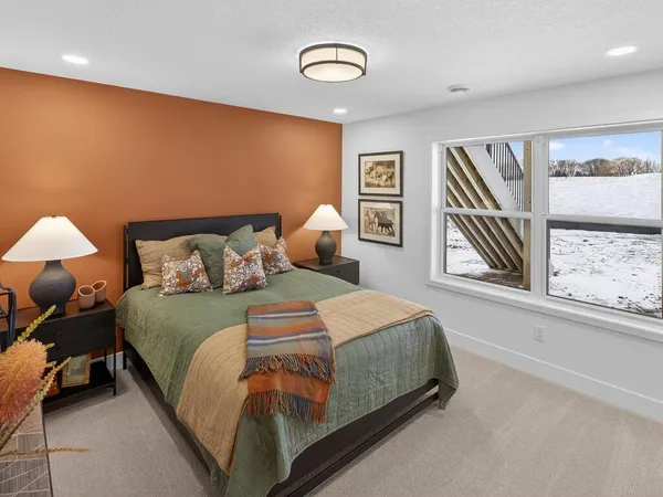 $1,183,181 | 20081 Globe Drive, Lakeville, MN 55044