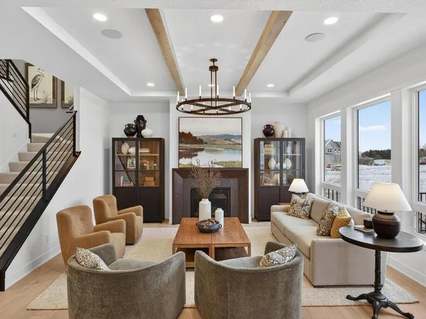 $1,183,181 | 20081 Globe Drive, Lakeville, MN 55044