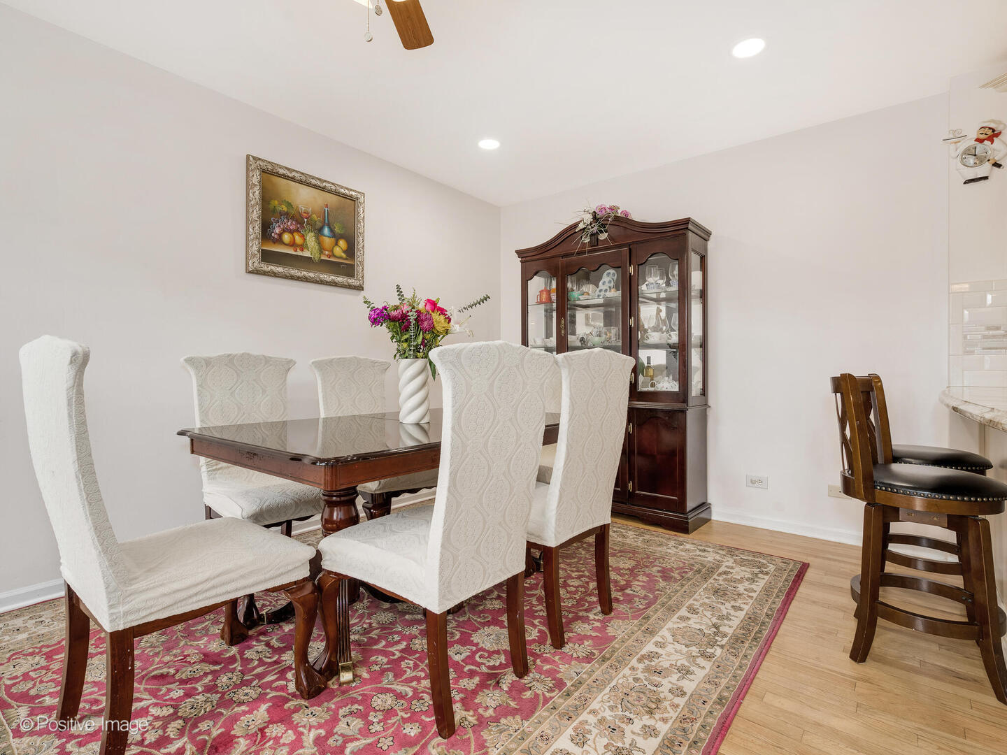 2393 North Wayne Avenue Chicago, IL 60614 - Photo 7 of 24 a living room with furniture and a rug