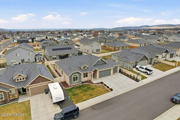 $470,000 | 104 Bravo Street, Moxee, WA 98936