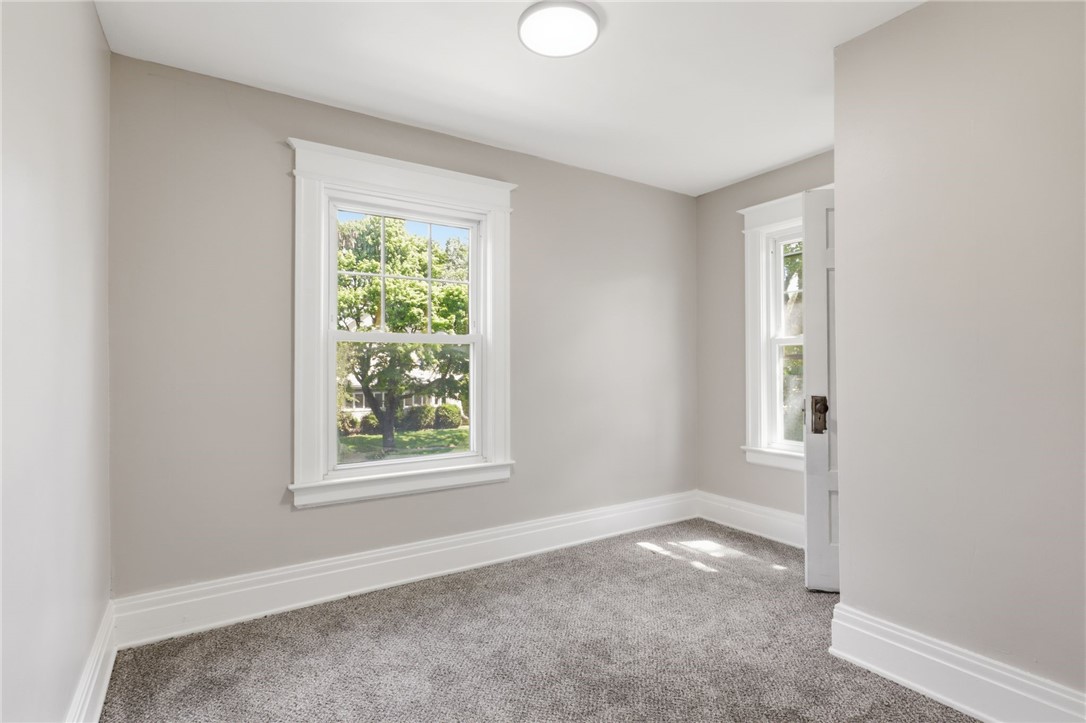 133 Parkside Avenue Rochester, NY 14609 - Photo 20 of 29
