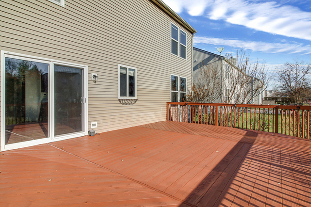 3 Firethorn Court Bolingbrook, IL 60490 - Photo 39 of 39 a balcony with view of the house