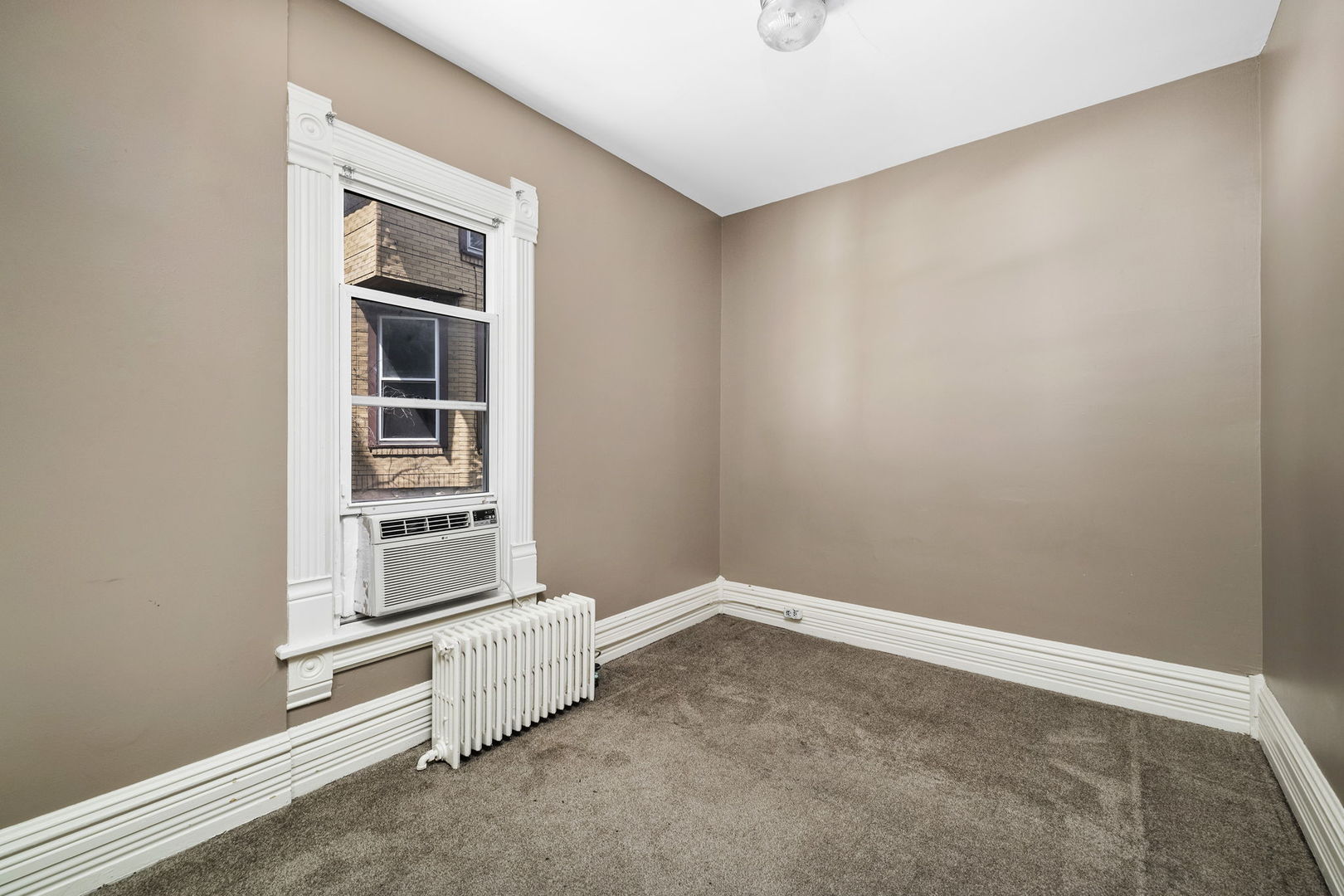 409 Bridge Street Joliet, IL 60435 - Photo 14 of 27 Gallery Image 14