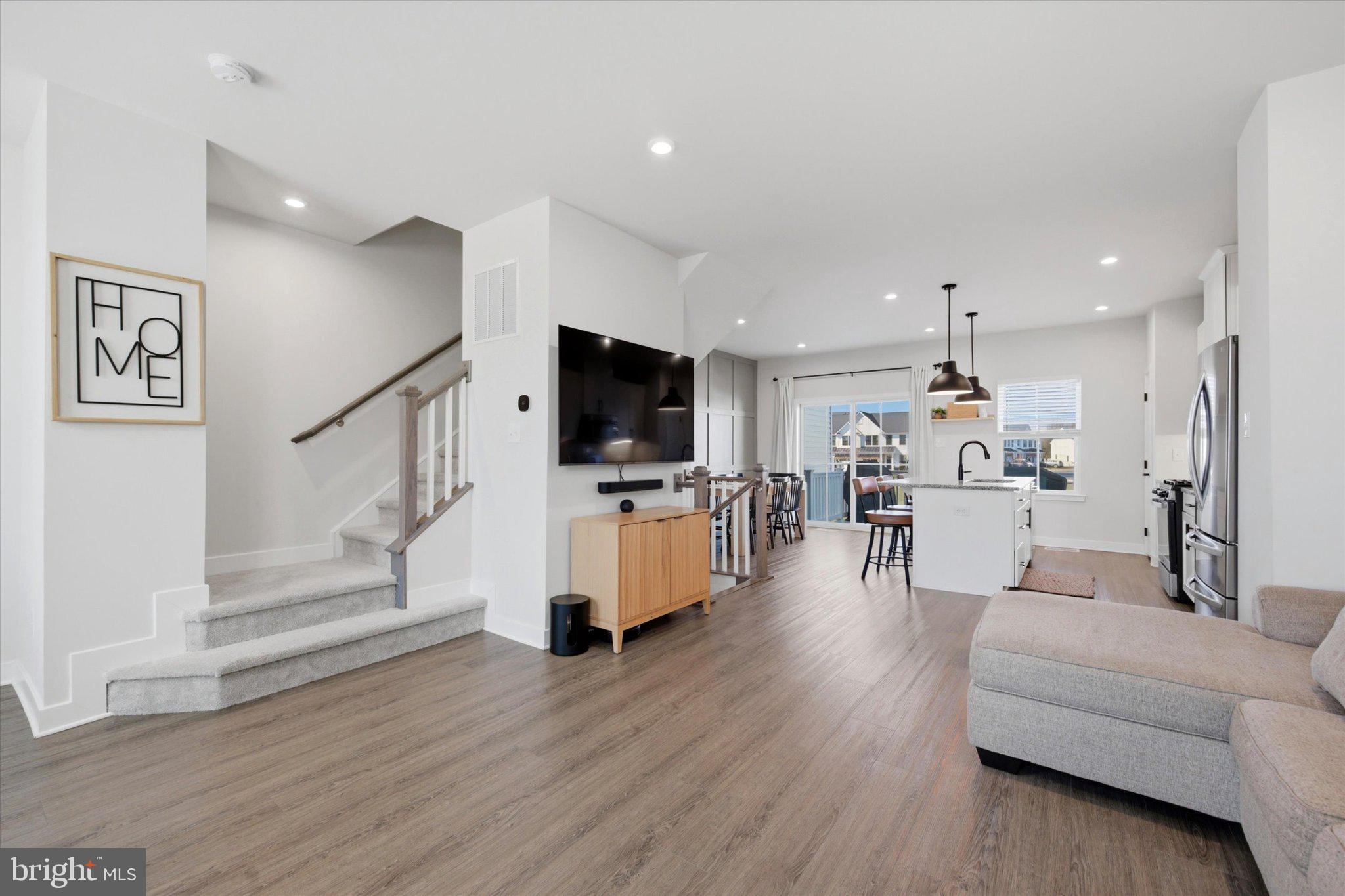 17 Sage Way Mount Mount Laurel, NJ 08054 - Photo 13 of 24 Modern open-concept living space.