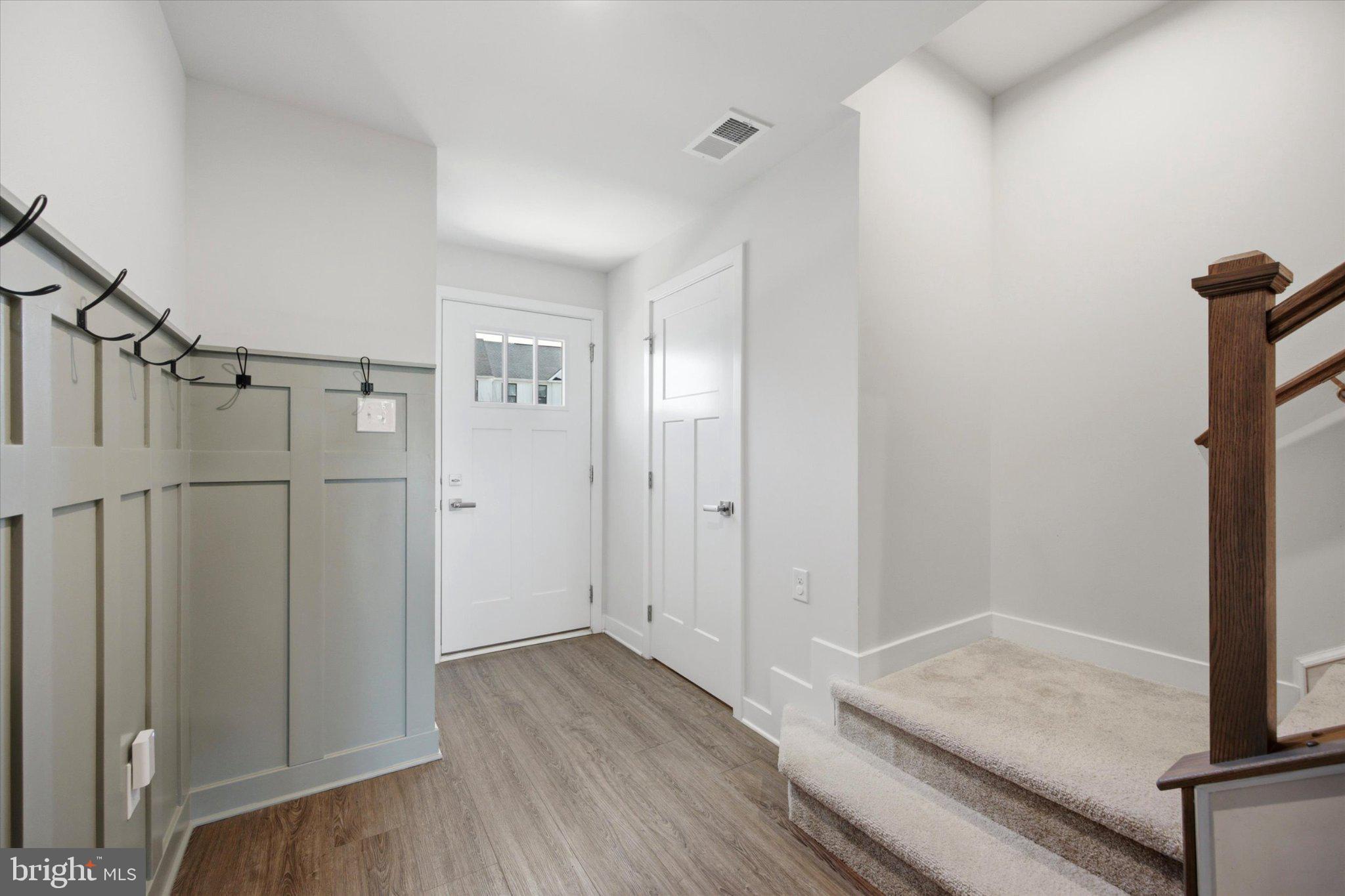 17 Sage Way Mount Mount Laurel, NJ 08054 - Photo 3 of 24 Inviting entryway with modern charm.