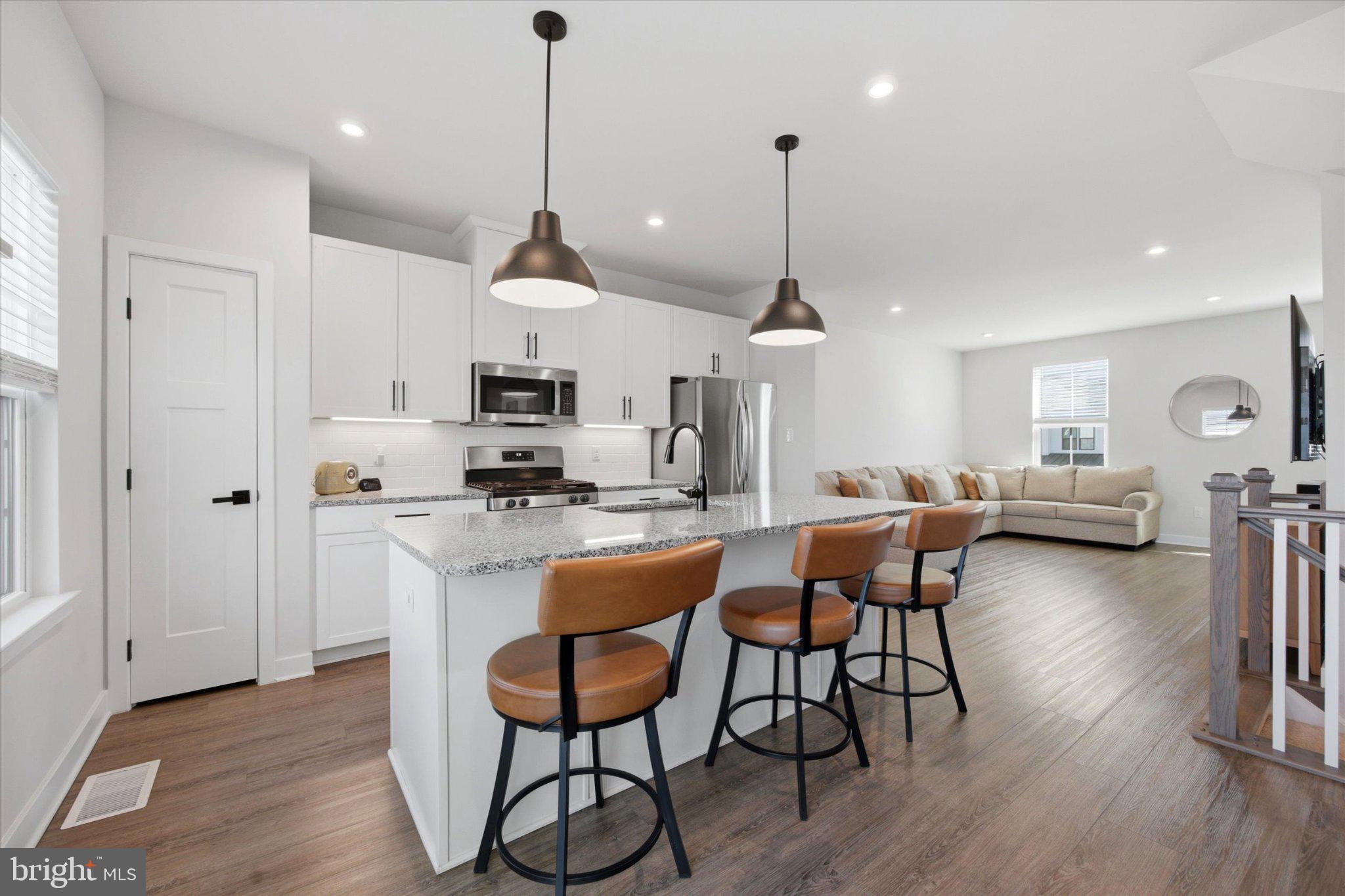 17 Sage Way Mount Mount Laurel, NJ 08054 - Photo 10 of 24 Modern kitchen with stylish accents.