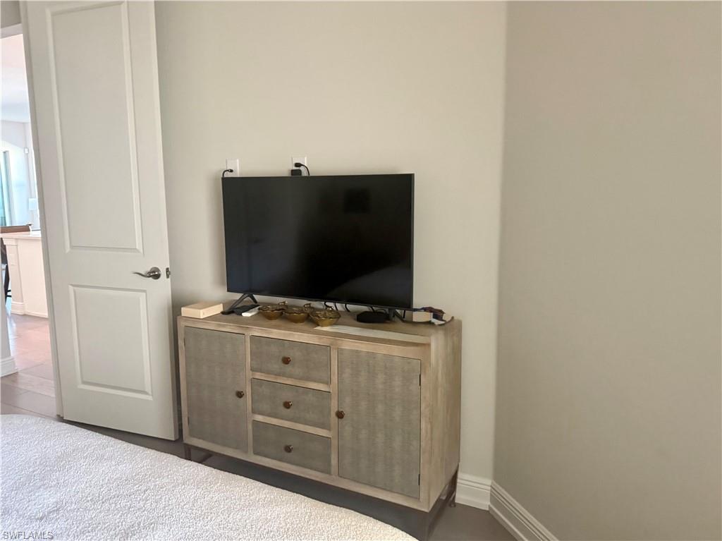 9179 Cayman Drive Naples, FL 34114 - Photo 23 of 28