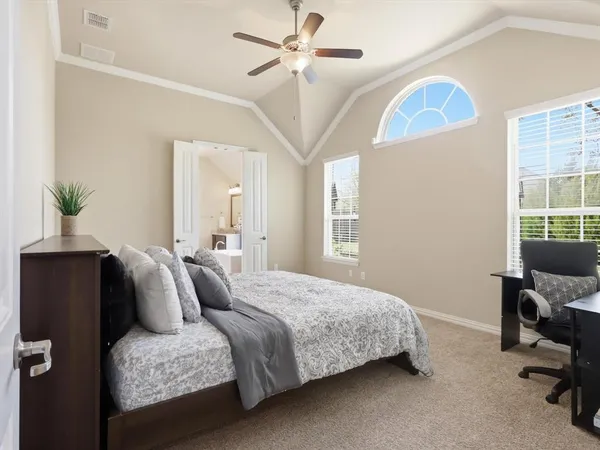 $595,000 | 800 River Oak Avenue, Euless, TX 76039