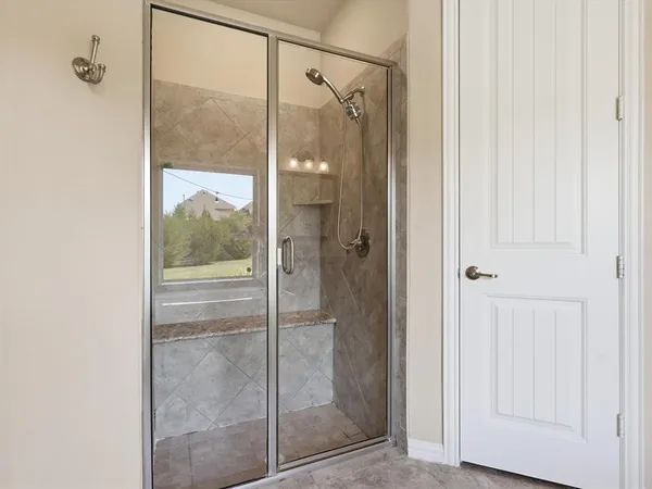 $595,000 | 800 River Oak Avenue, Euless, TX 76039