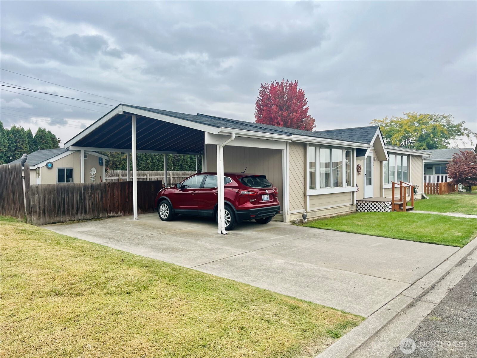 840 Northeast Karol Loop Walla Walla, WA 99362 - Photo 2 of 17 a view of a house with a patio